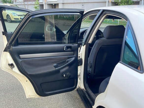 1997 Audi A4 I (B5), белый, 400000 рублей - вид 9