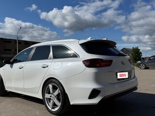 2019 Kia Ceed III, белый, 1900000 рублей, вид 5
