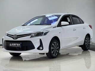 2022 Toyota Vios III Рестайлинг, белый, 940000 рублей, вид 3