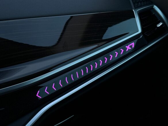 2022 BMW X7 40i I (G07) Рестайлинг, серый - вид 19