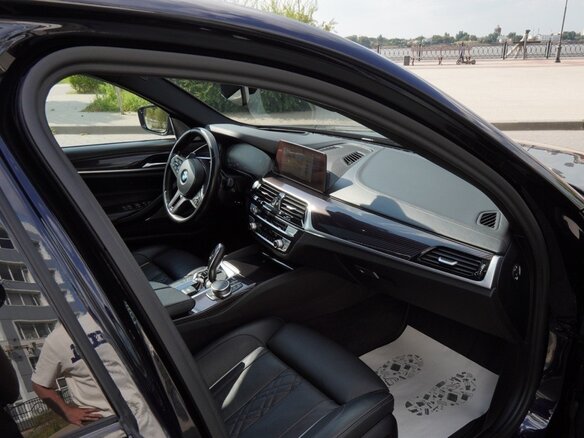 2020 BMW 5 серии 540i xDrive VII (G30/G31/G38) Рестайлинг, синий, 6199000 рублей - вид 9