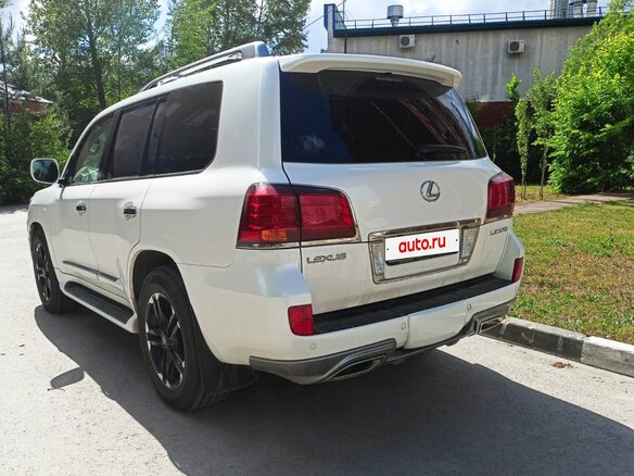 2009 Lexus LX 570 III, белый, 4300000 рублей - вид 2