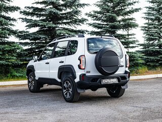 2026 Lada (ВАЗ) Niva Travel I Рестайлинг, белый, 1598000 рублей, вид 2