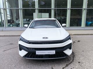 2023 Москвич 6, белый, 1800000 рублей, вид 2