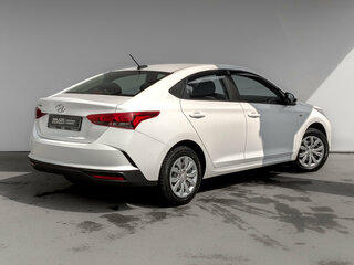 2022 Hyundai Solaris II Рестайлинг, белый, 1665000 рублей, вид 5