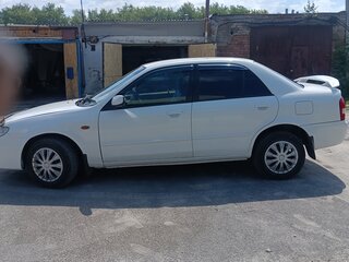 2002 Mazda Familia VIII (BJ), белый, 300000 рублей, вид 4