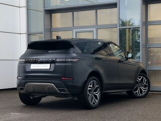 2024 Land Rover Range Rover Evoque P250 MHEV Long II Рестайлинг, чёрный, 5350000 рублей, вид 4