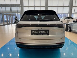 2026 Geely EX5 Гибрид EM-R, белый, 3814990 рублей, вид 2