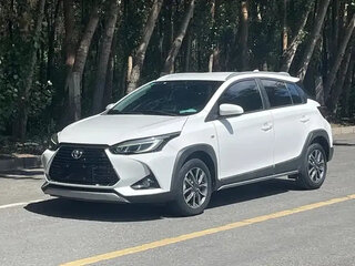 2022 Toyota Yaris L X XP150 Рестайлинг, белый, 1050001 рублей, вид 1