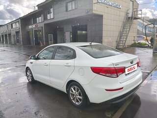 2015 Kia Rio III Рестайлинг, белый, 770000 рублей, вид 5