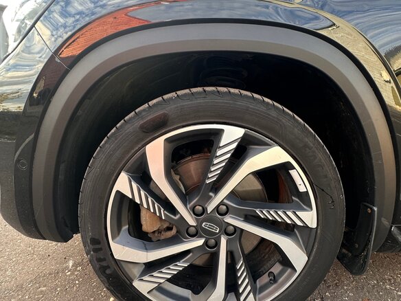 2023 Geely Monjaro I, чёрный, 3000000 рублей - вид 17