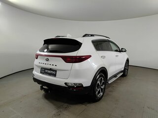 2020 Kia Sportage IV Рестайлинг, белый, 2330000 рублей, вид 5
