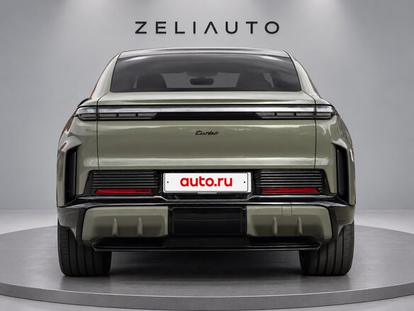 2026 Porsche Cayenne Turbo Electric Coupé IV, зелёный, 30000000 рублей - вид 3