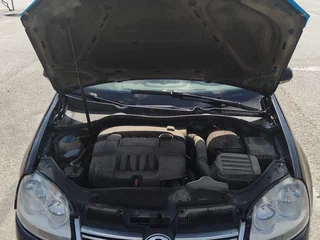 2010 Volkswagen Jetta V, чёрный, 330000 рублей, вид 2