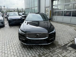 2025 Volvo XC60 II Рестайлинг 2, чёрный, 6298850 рублей, вид 3