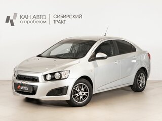 2013 Chevrolet Aveo II, серебристый, 572600 рублей, вид 1