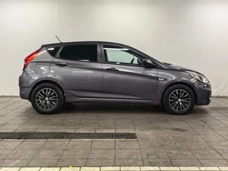 2014 Hyundai Solaris I, серый, 770000 рублей, вид 3