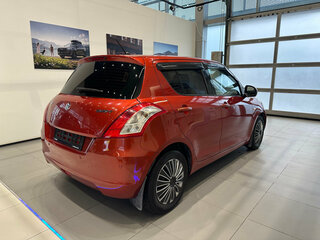 2011 Suzuki Swift IV, красный, 820000 рублей, вид 4
