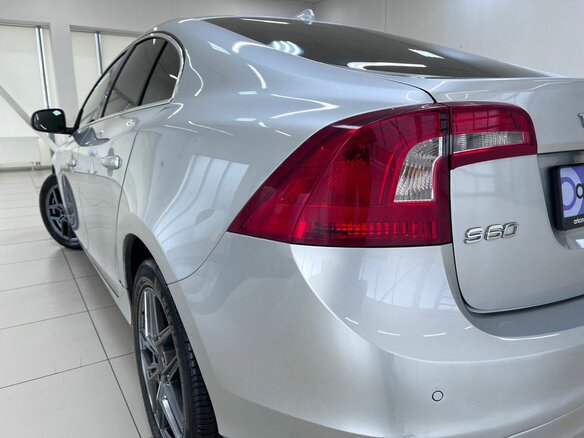 2016 Volvo S60 II Рестайлинг, серебристый, 1350000 рублей - вид 20