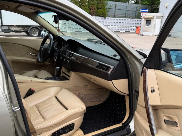 2004 BMW 5 серии 525i V (E60/E61), зелёный, 700000 рублей - вид 6