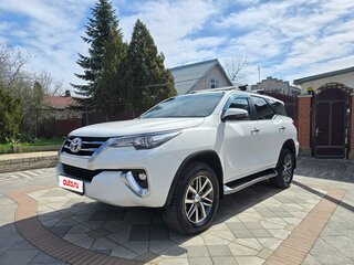 2018 Toyota Fortuner II, белый, 3430000 рублей, вид 2
