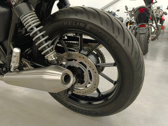 2023 Triumph Speed Twin, зелёный - вид 12