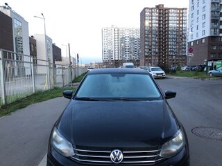 2018 Volkswagen Polo V Рестайлинг, чёрный, 950000 рублей, вид 3