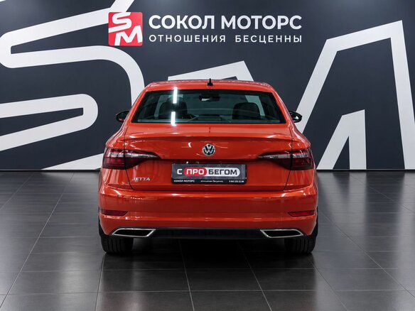 2020 Volkswagen Jetta 6-speed VII, оранжевый, 1999900 рублей - вид 4