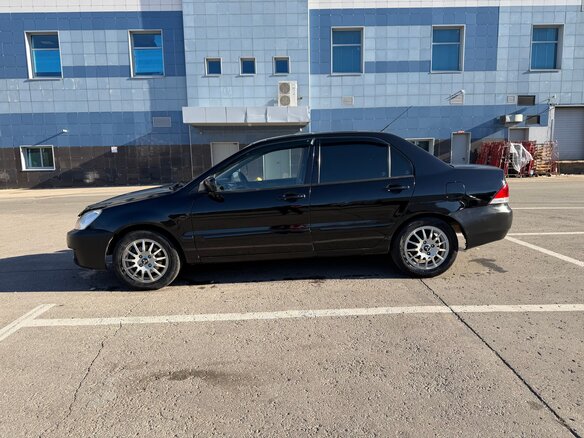 2005 Mitsubishi Lancer IX Рестайлинг, чёрный, 175000 рублей - вид 5