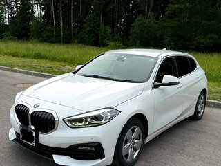 2019 BMW 1 серии 118i III (F40), белый, 2240000 рублей, вид 3