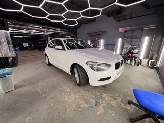 2012 BMW 1 серии 116i II (F20/F21), белый, 970000 рублей, вид 2