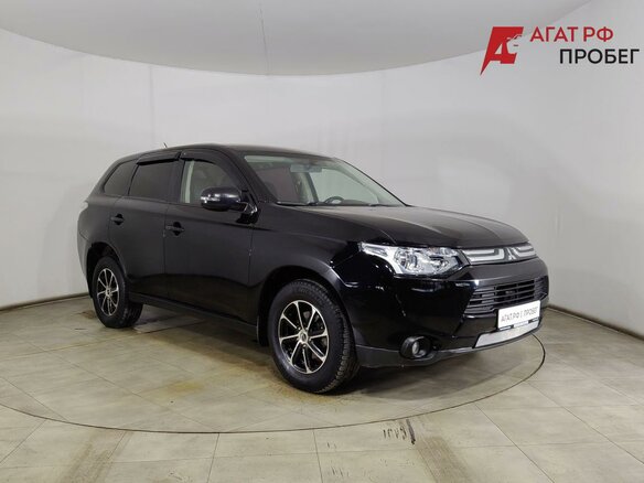 2012 Mitsubishi Outlander III, чёрный - вид 2