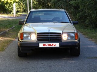1989 Mercedes-Benz W124 230 5-speed, бежевый, 255000 рублей, вид 2