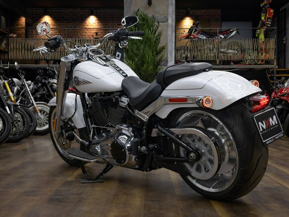 2026 Harley-Davidson Fat Boy, чёрный, 3290000 рублей - вид 32