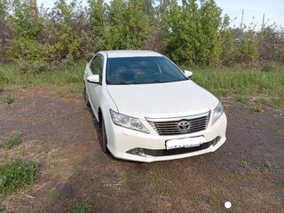 2014 Toyota Camry VII (XV50), белый, 1950000 рублей, вид 2