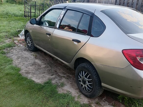 2010 Renault Symbol ll, бежевый, 285000 рублей - вид 3
