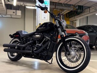 2019 Harley-Davidson Street Bob, чёрный, 1170000 рублей, вид 1