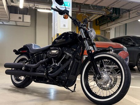 2019 Harley-Davidson Street Bob, чёрный, 1170000 рублей, вид 1