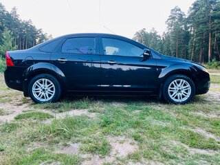 2011 Ford Focus II Рестайлинг, чёрный, 700000 рублей, вид 4