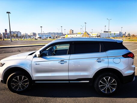 2024 Geely Atlas Pro, серебристый, 1940000 рублей, вид 3