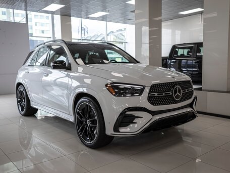 2025 Mercedes-Benz GLE 580 II (V167) Рестайлинг, белый, 15190000 рублей, вид 2