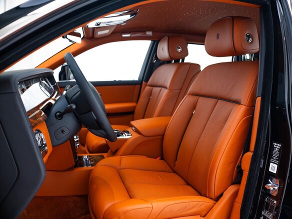 2023 Rolls-Royce Phantom Extended VIII Рестайлинг (Series II), чёрный, 48000000 рублей - вид 10