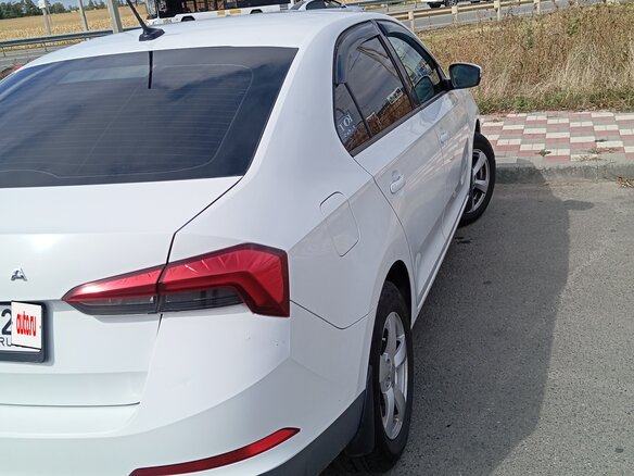 2021 Skoda Rapid II, белый - вид 3