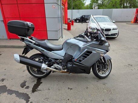 2007 Kawasaki GTR 1400 (Concours 14), серебристый, 650000 рублей, вид 3