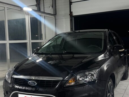 2010 Ford Focus II Рестайлинг, чёрный, 330000 рублей, вид 4