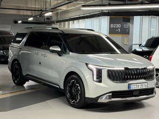 2025 Kia Carnival IV Рестайлинг, серебристый, 6900000 рублей, вид 3