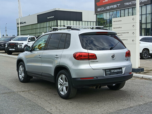 2016 Volkswagen Tiguan I Рестайлинг, серебристый - вид 6