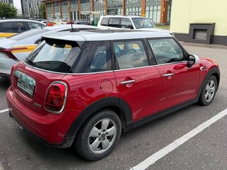 2018 Mini Hatch Cooper III (F55/F56), красный, 2090000 рублей, вид 4