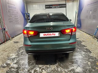 2011 Kia Rio 4-speed III, зелёный, 600000 рублей, вид 1
