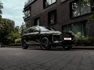 2023 Audi Q6 50 TFSI, чёрный, 9499999 рублей, вид 3